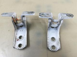 петля двери Mitsubishi Lancer 10 поколение 2010, 2.4 л., 4B12, бензин, АКПП, белый, хетчбэк 5 дв., передний привод