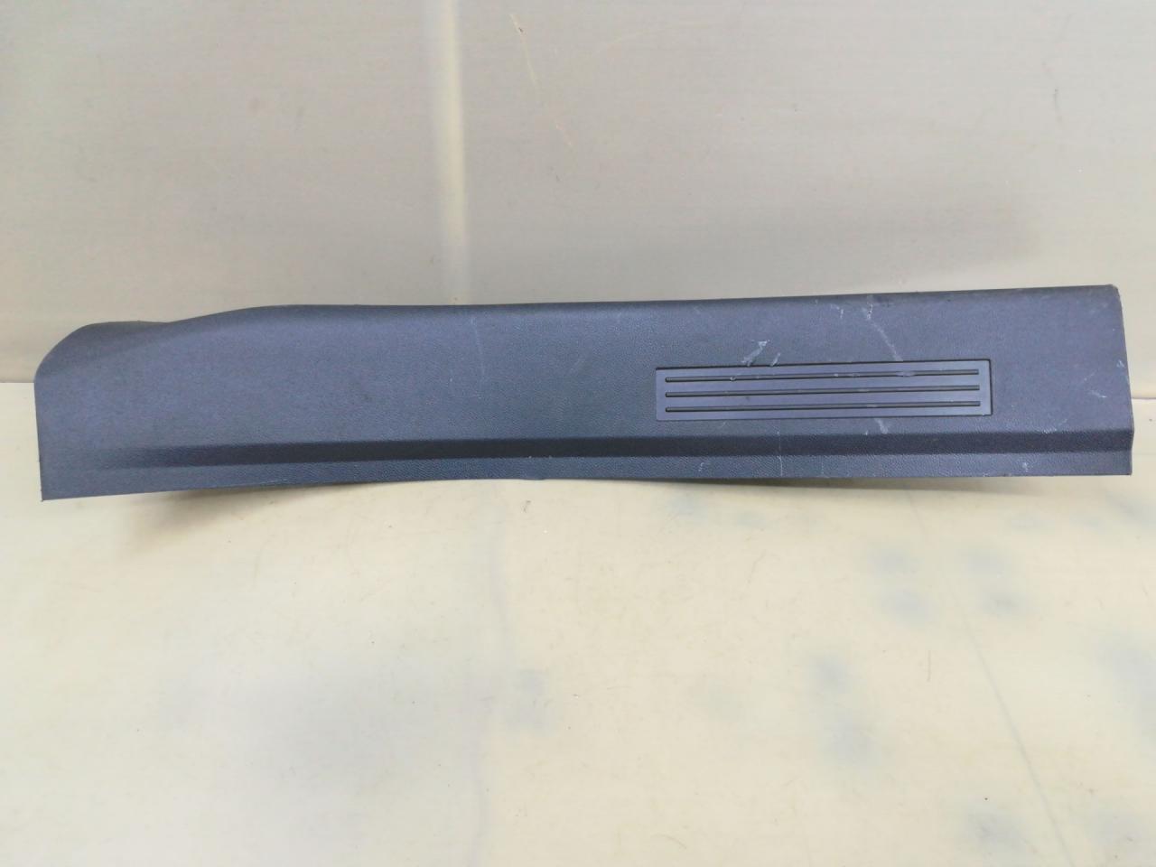 накладка на порог внутренняя GMC Terrain 2 поколение 2020, 1.5 л., бензин, АКПП, темно-серый, внедорожник 5 дв., полный привод, 84445018, 23116200 - фото №1