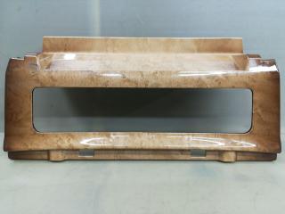 накладка на торпедо (консоль) Infiniti QX80 1 поколение Z62 2014, 5.6 л., VK56DE, бензин, АКПП, белый, внедорожник 5 дв., задний привод, 682461LA0A