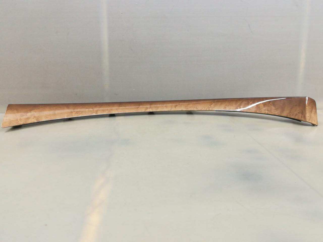 накладка на торпедо (консоль) Infiniti QX80 1 поколение Z62 2014, 5.6 л., VK56DE, бензин, АКПП, белый, внедорожник 5 дв., задний привод, 684111LA0A - фото №1