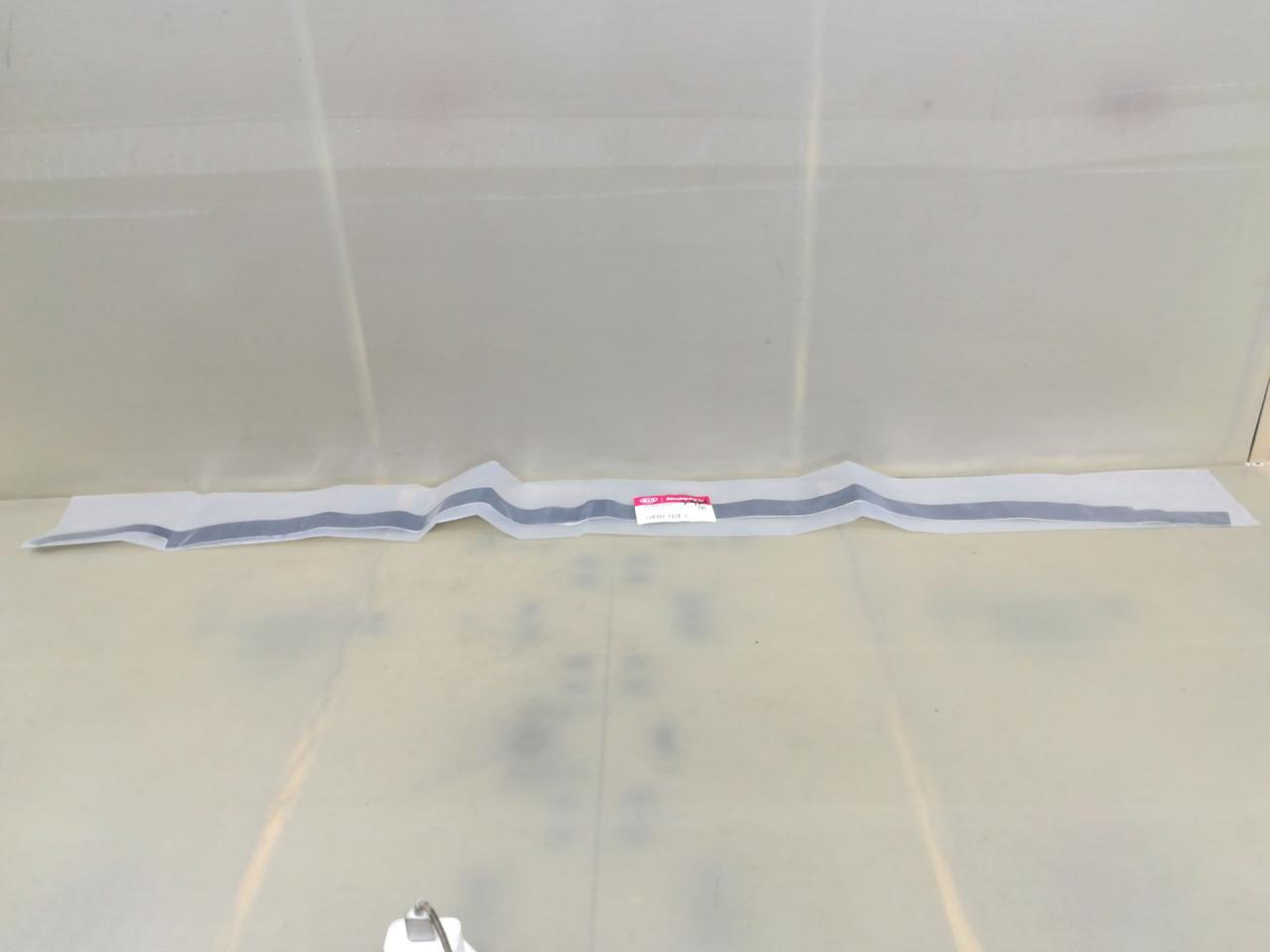 наклейка Kia Rio 4 поколение 2017, 86362H2000 - фото №1