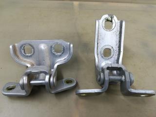 петля двери Chevrolet Trax 1 поколение 2014, 1.8 л., F18D4, бензин, МКПП, серебро, передний привод, правый руль, P14059, P14066