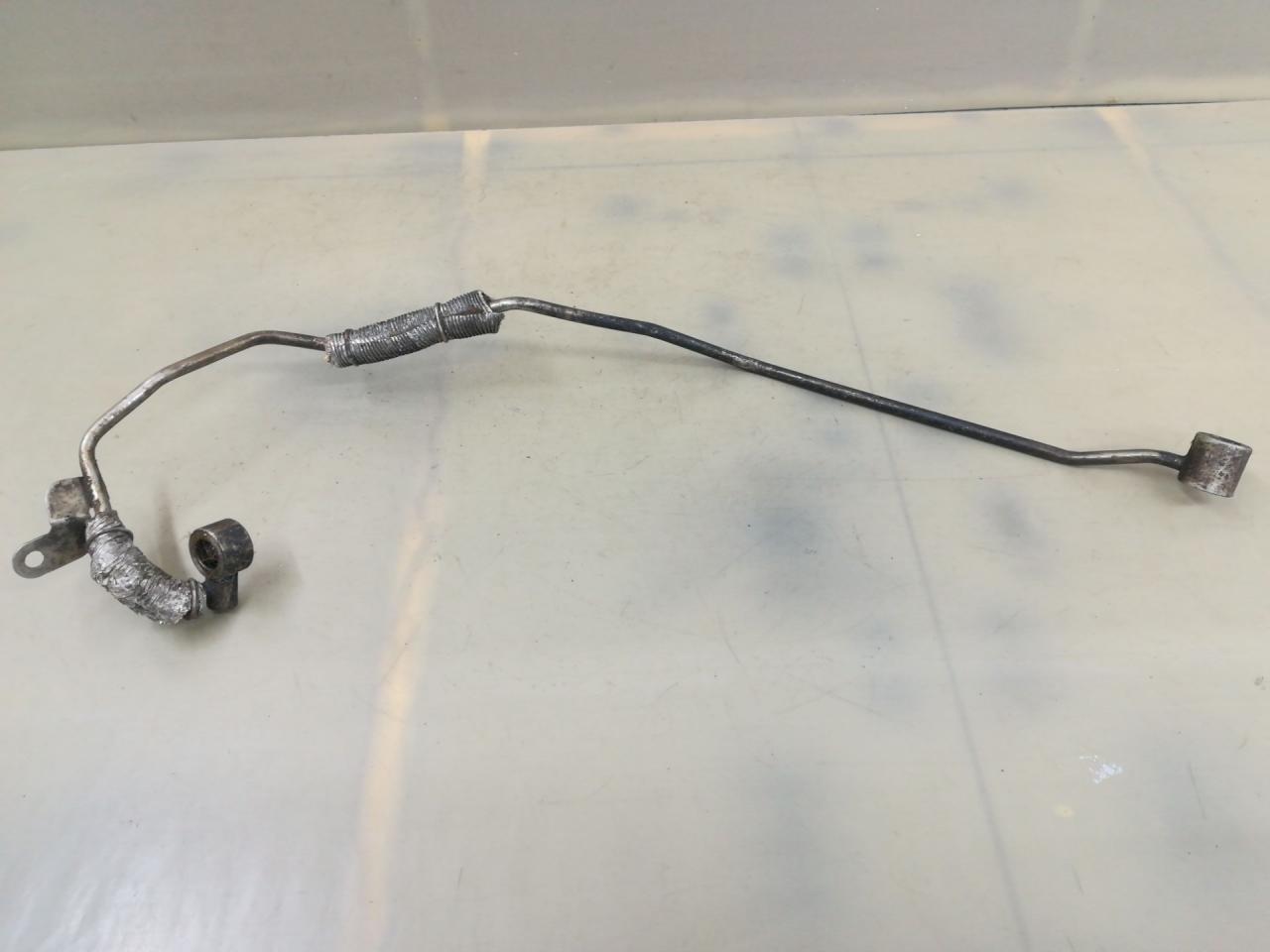 масляная трубка турбины Mazda CX-7 1 поколение 2007, 2.3 л., L3-VDT, бензин, АКПП, красный, внедорожник 5 дв., полный привод - фото №1