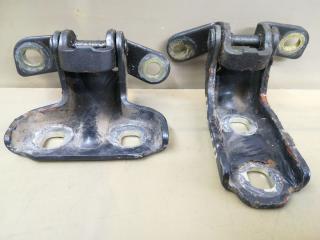 петля двери Chevrolet Trax 1 поколение 2014, 1.4 л., бензин, АКПП, хетчбэк 5 дв., передний привод