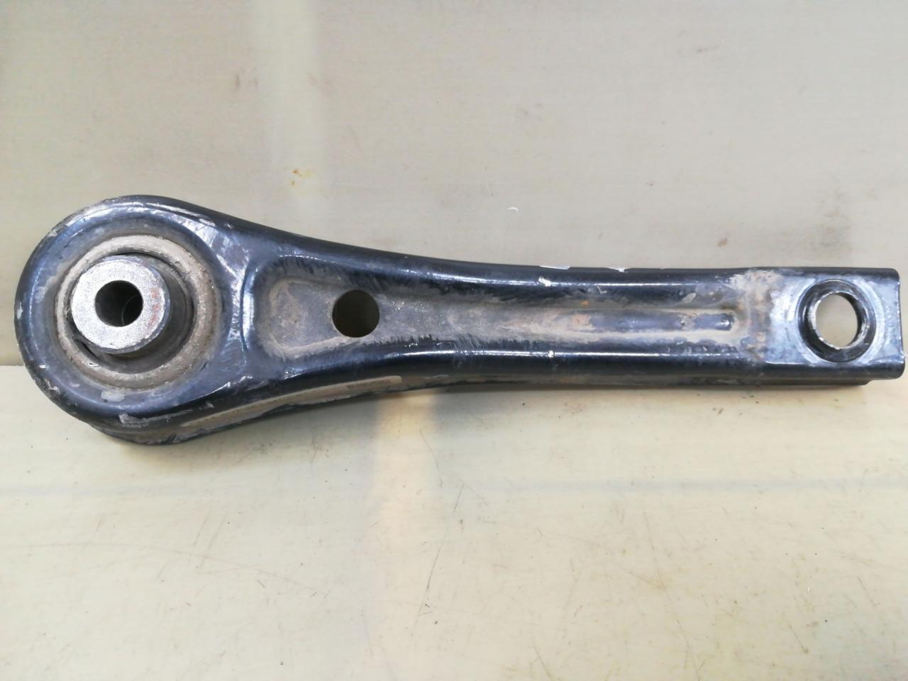 подушка крепления двигателя Volkswagen Golf 7 поколение 2016, 1.4 л., CZCA, бензин, АКПП, белый, универсал, передний привод, правый руль, 5Q0199855N - фото №1