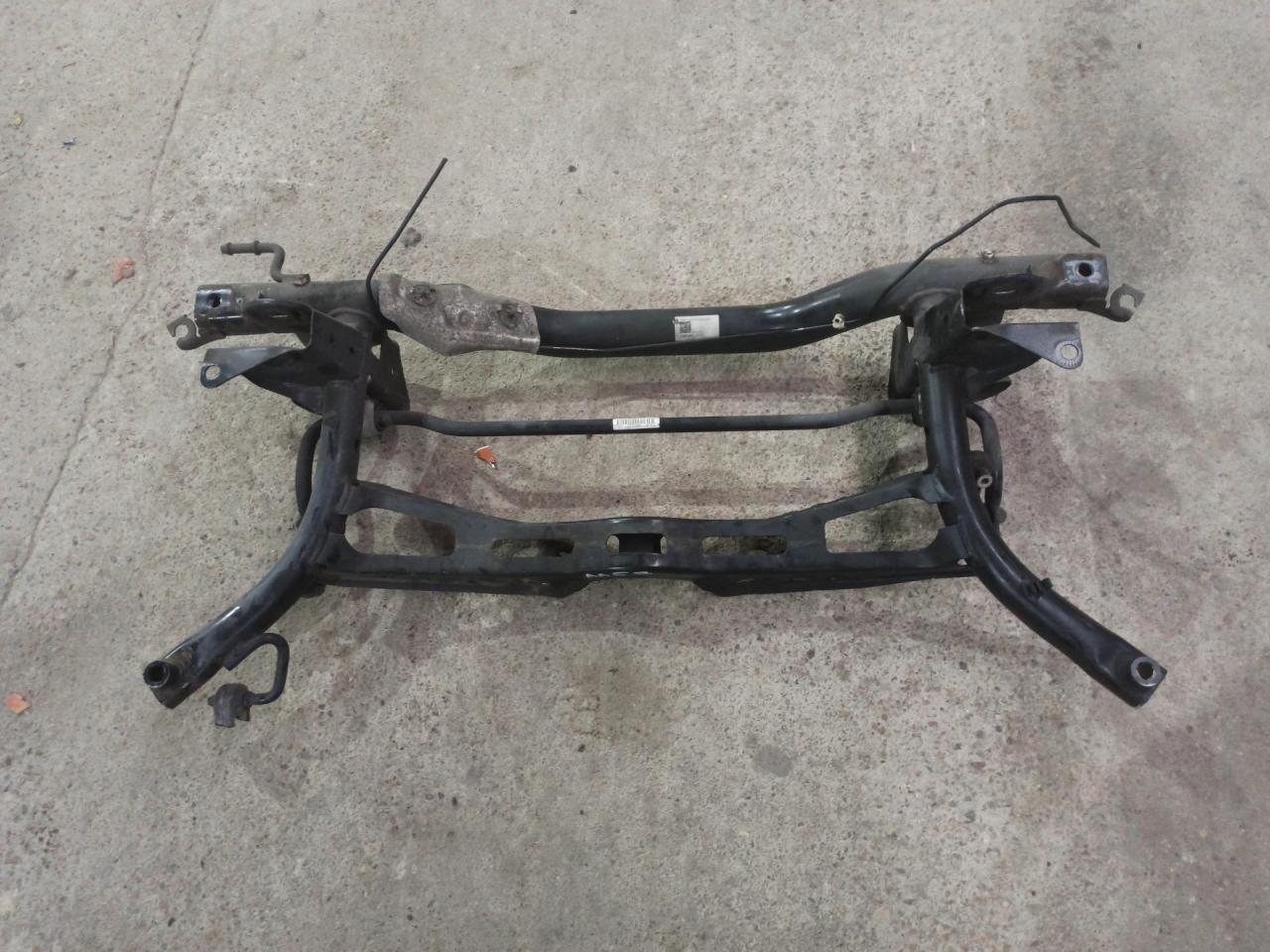 балка подвески задняя Volkswagen Golf 7 поколение 2016, 1.4 л., CZCA, бензин, АКПП, белый, универсал, передний привод, правый руль - фото №1