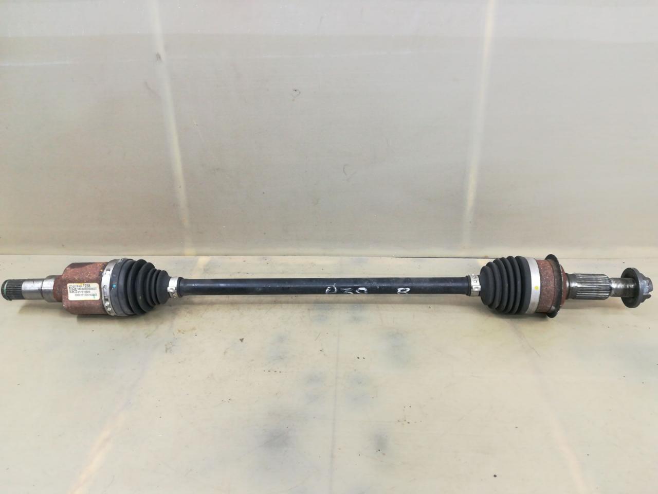 полуось задняя (приводной вал, ШРУС) GMC Terrain 2 поколение 2020, 1.5 л., бензин, АКПП, темно-серый, внедорожник 5 дв., полный привод - фото №1