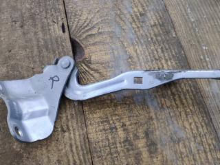 петля капота правая Mazda 6 2 поколение [рестайлинг] 2011, 2.2 л., R2AA, дизель, 6МКПП, хетчбэк 5 дв., передний привод, правый руль