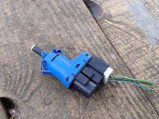 Датчик педали тормоза (лягушка) Mazda 6 2 поколение [рестайлинг] 2011, 2.2 л., R2AA, дизель, 6МКПП, хетчбэк 5 дв., передний привод, правый руль