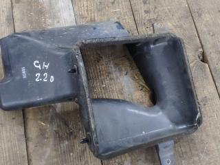 воздухозаборник Mazda 6 2 поколение [рестайлинг] 2011, 2.2 л., R2AA, дизель, 6МКПП, хетчбэк 5 дв., передний привод, правый руль, R2BF13566