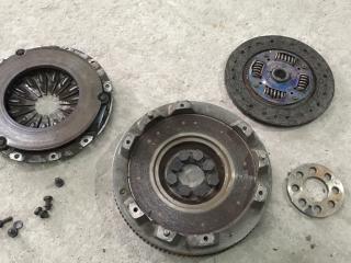 комплект сцепления Mazda Premacy 1 поколение [рестайлинг] 2002, 2.0 л., дизель, 5МКПП