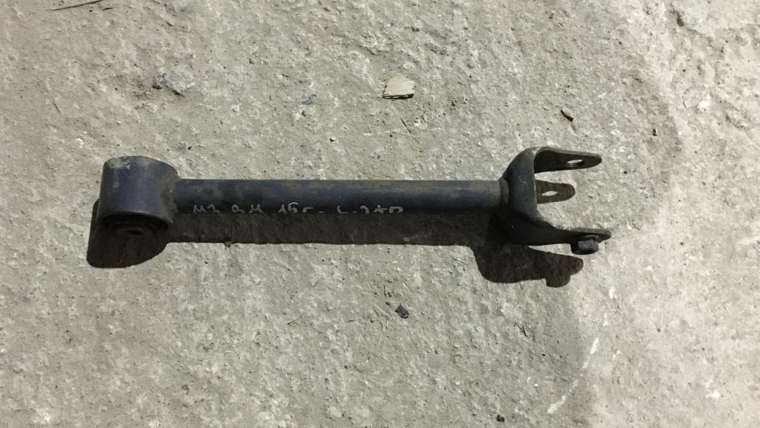 рычаг задний правый Mazda 3 3 поколение 2015 - фото №1