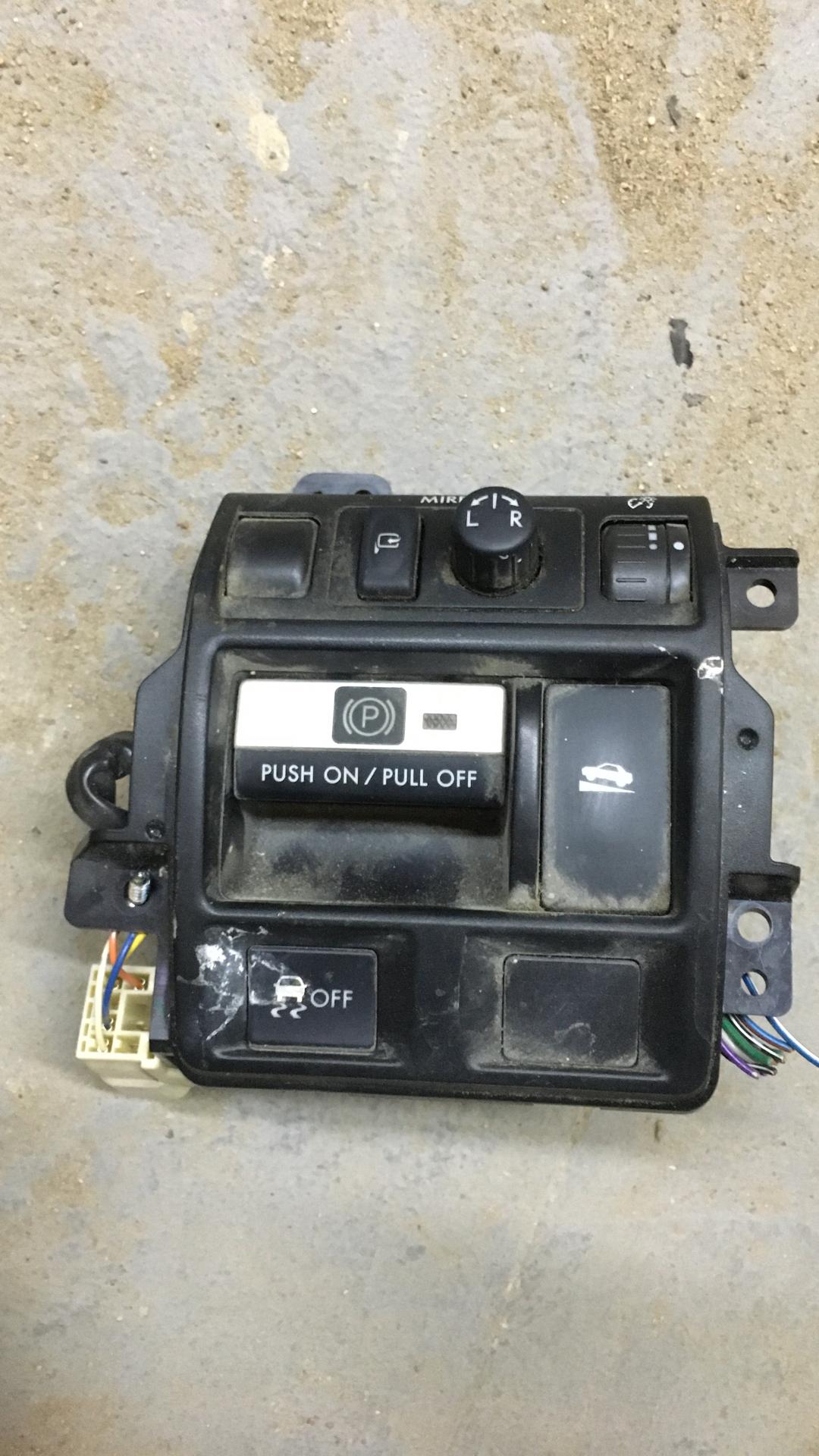 кнопка (выключатель) Subaru Legacy 5 поколение 2010 - фото №1