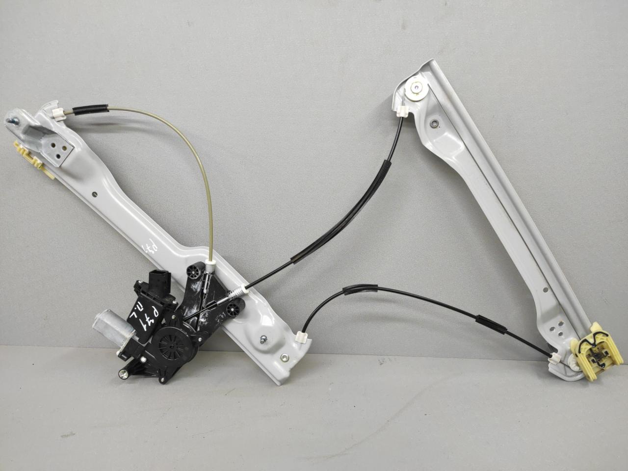 стеклоподъемник передний левый GMC Terrain 2 поколение 2020, 2.0 л., бензин, АКПП, темно-серый (графит), передний привод - фото №1