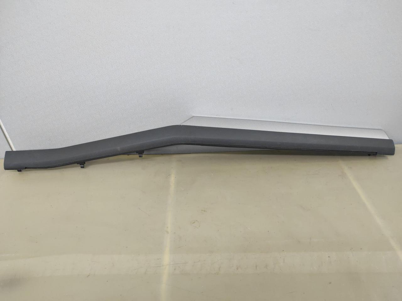 накладка на торпедо (консоль) Volkswagen Jetta 7 поколение 2019, 1.4 л., бензин, АКПП, серебристый, передний привод, 17B858416 - фото №1