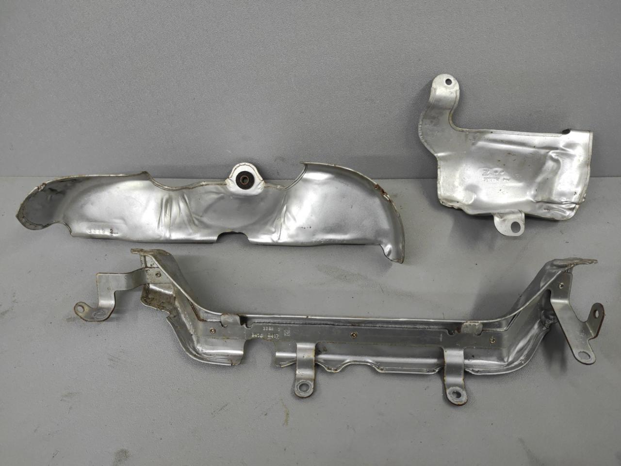 защита (экран) выпускного коллектора GMC Terrain 2 поколение 2020, 2.0 л., бензин, АКПП, темно-серый (графит), передний привод, 94169417, 12639416, 25201612 - фото №1