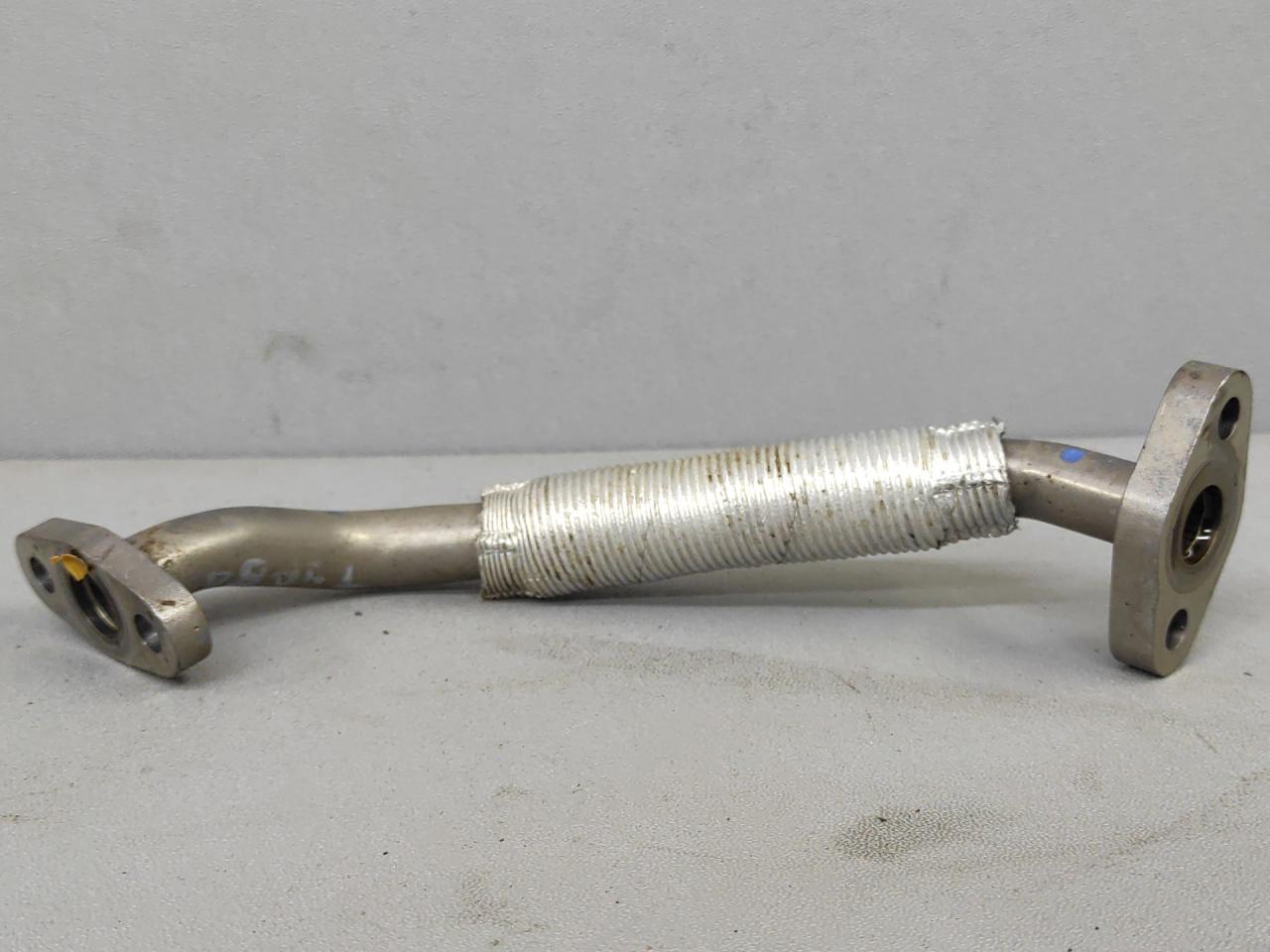 масляная трубка турбины GMC Terrain 2 поколение 2020, 2.0 л., бензин, АКПП, темно-серый (графит), передний привод - фото №1