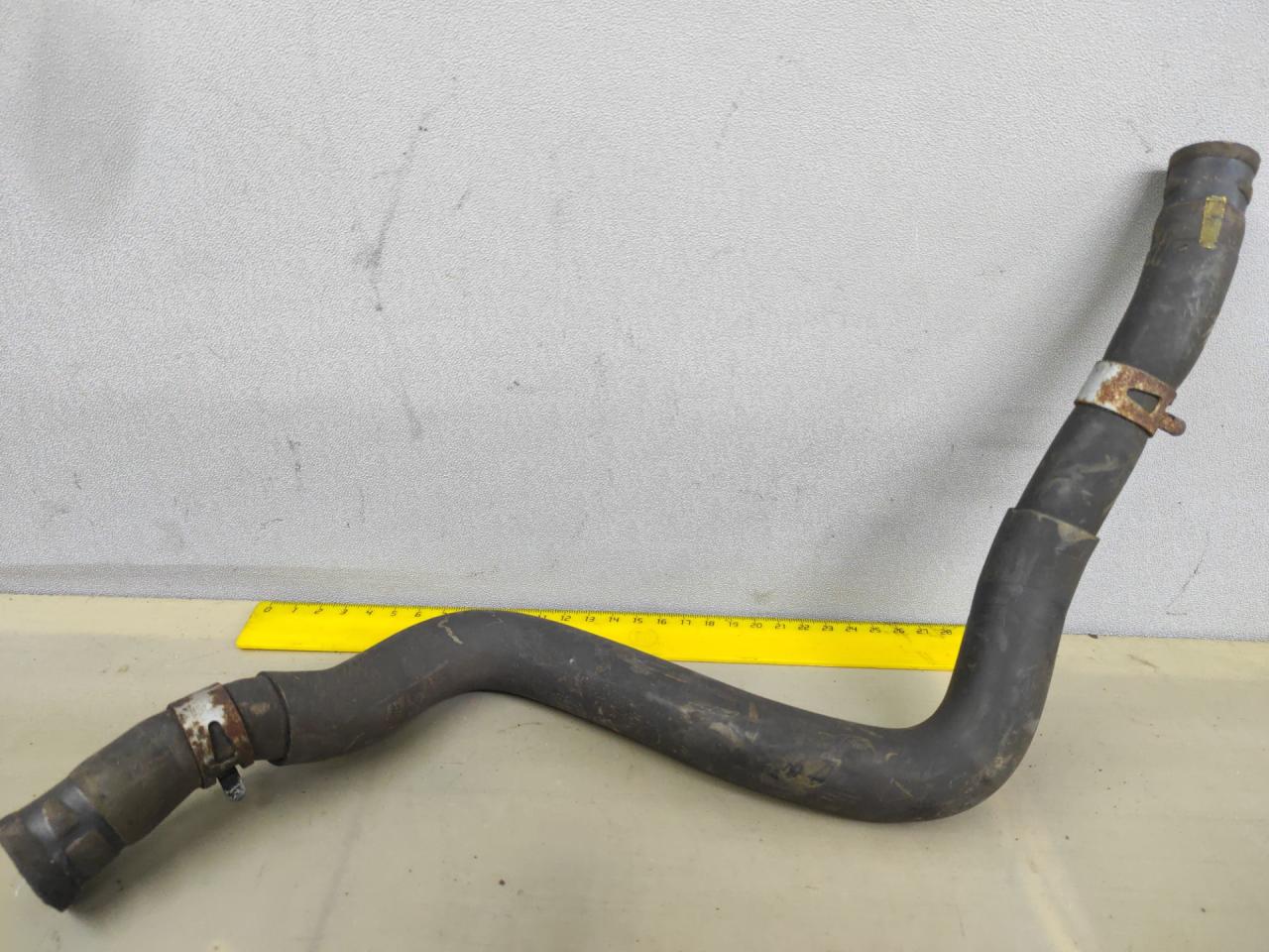 патрубок (трубопровод, шланг) Mazda CX-7 1 поколение 2008, 2.3 л., L3-VDT, бензин, АКПП, внедорожник 5 дв., полный привод - фото №1