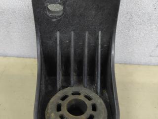 кронштейн радиатора GMC Acadia 2 поколение [рестайлинг] 2021, 3.6 л., бензин, АКПП, красный, внедорожник 5 дв., передний привод