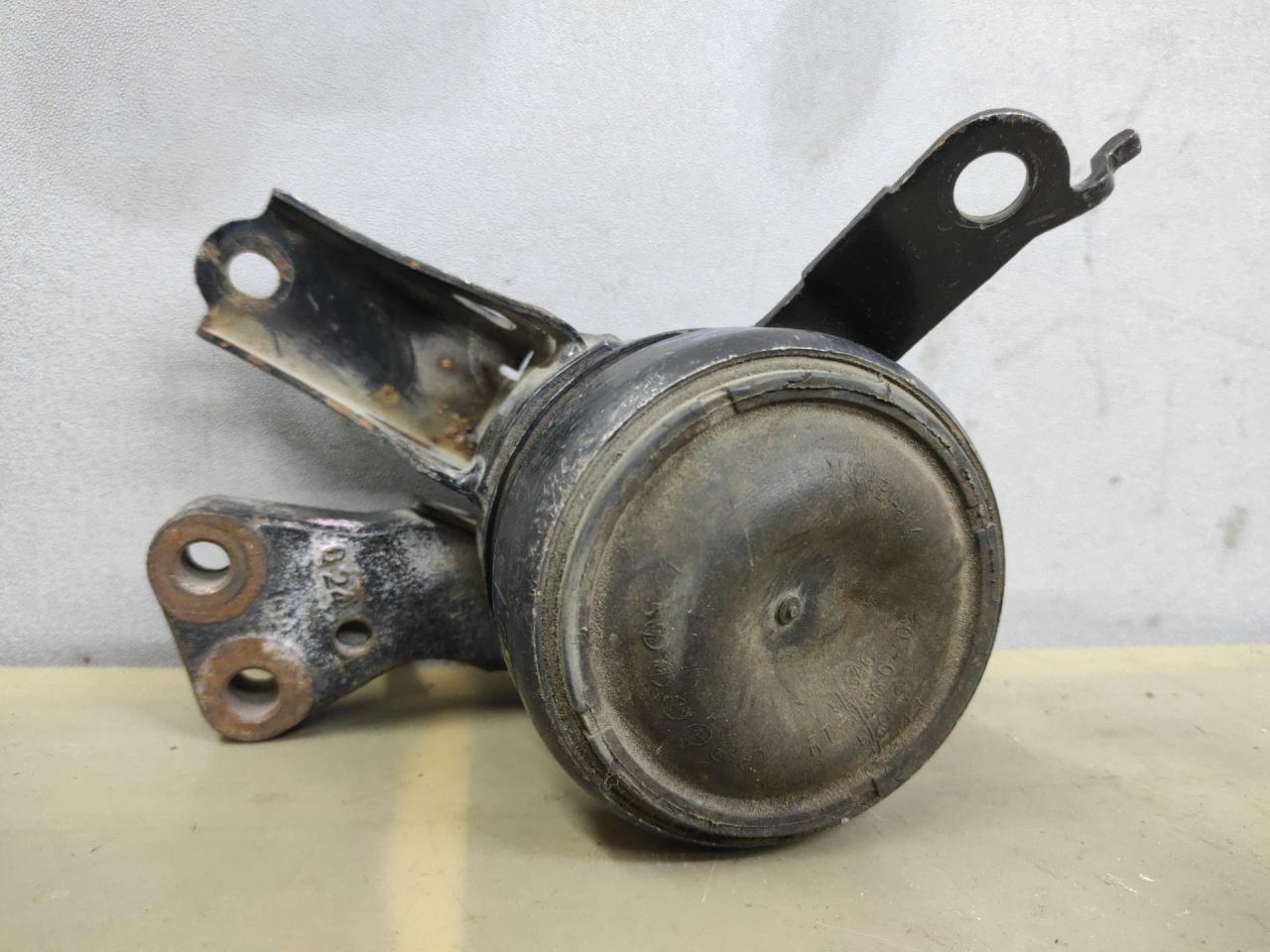 подушка крепления двигателя Ford Kuga 1 поколение 2012, 2.5 л., HYDC, бензин, АКПП, внедорожник 5 дв., полный привод, правый руль - фото №1