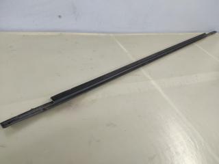 молдинг стекла двери задней левой Toyota Sienna 3 поколение 2014, 3.5 л., 2GR-FE, бензин, АКПП, черный, передний привод