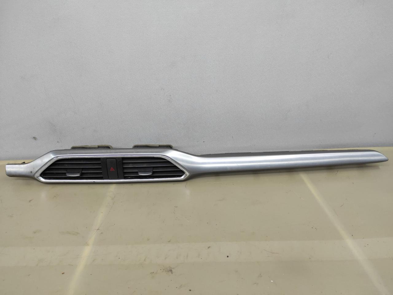 накладка на торпедо (консоль) Mazda CX-9 2 поколение TC 2017, 2.5 л., PY-VPS, бензин, АКПП, серый, передний привод - фото №1