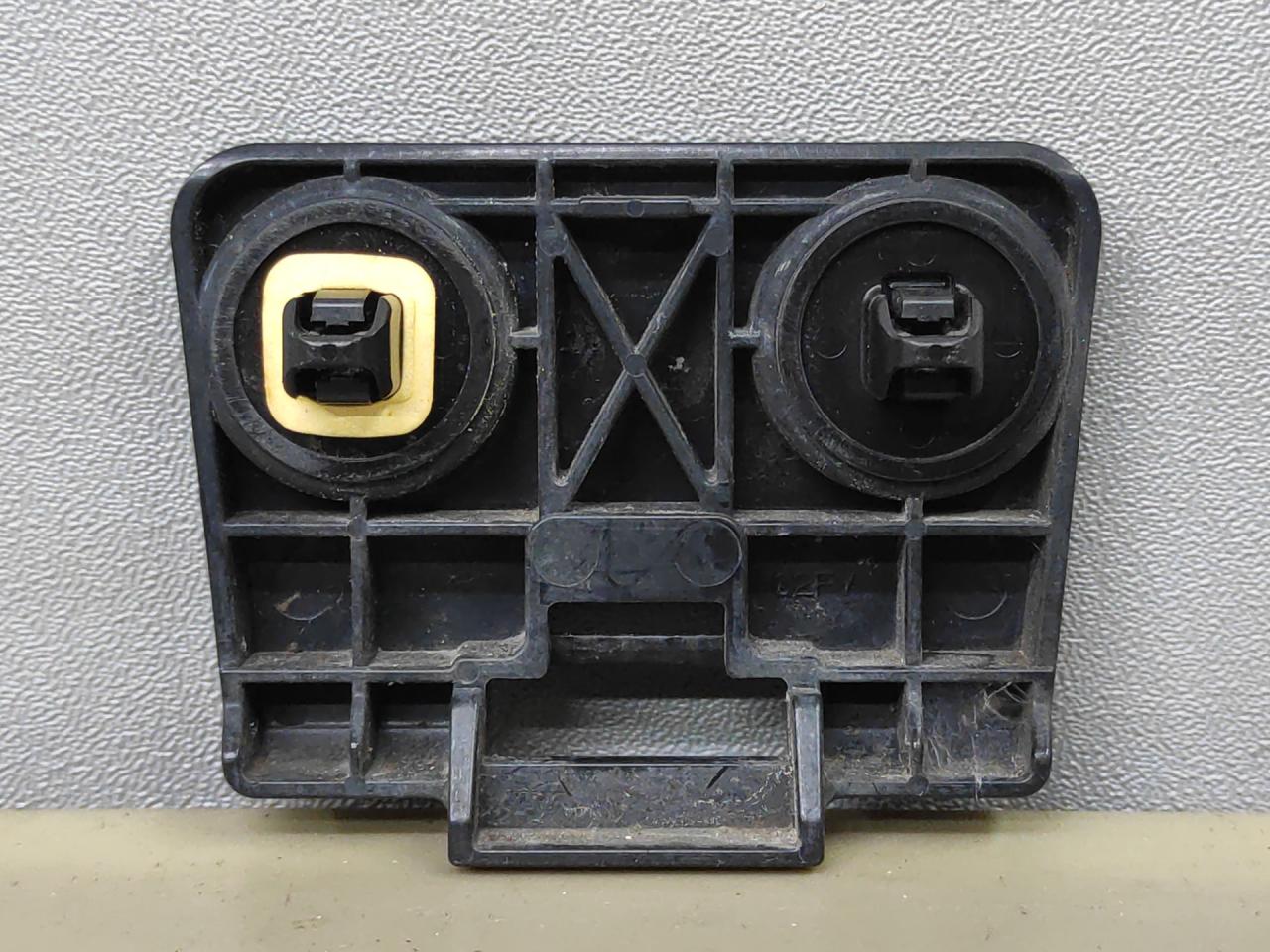 кронштейн (крепление) Mazda CX-9 2 поколение TC 2017, 2.5 л., PY-VPS, бензин, АКПП, серый, передний привод, TK4951U30 - фото №1