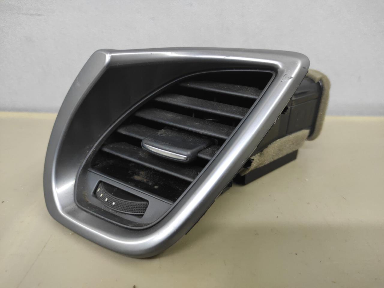 дефлектор обдува салона Mazda CX-9 2 поколение TC 2017, 2.5 л., PY-VPS, бензин, АКПП, серый, передний привод, TK4864830 - фото №1