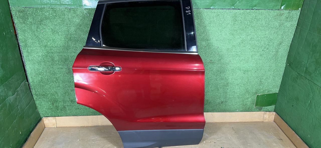 дверь задняя правая Ford Escape 3 поколение C520 2014, 1.6 л., бензин, АКПП, красный, передний привод - фото №1