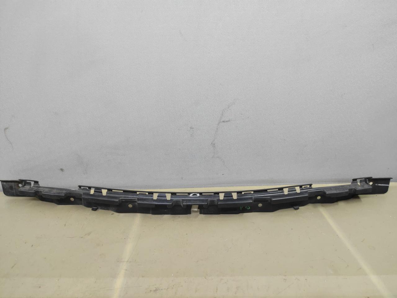 Крепление бампера заднего Ford Fusion (USA) 2 поколение 2013, 1.6 л., бензин, АКПП, белый перламутр, седан, передний привод, DS7317B861AB - фото №1