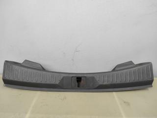 накладка внутренняя на заднюю панель кузова Ford Escape 3 поколение C520 2014, 1.6 л., бензин, АКПП, красный, передний привод