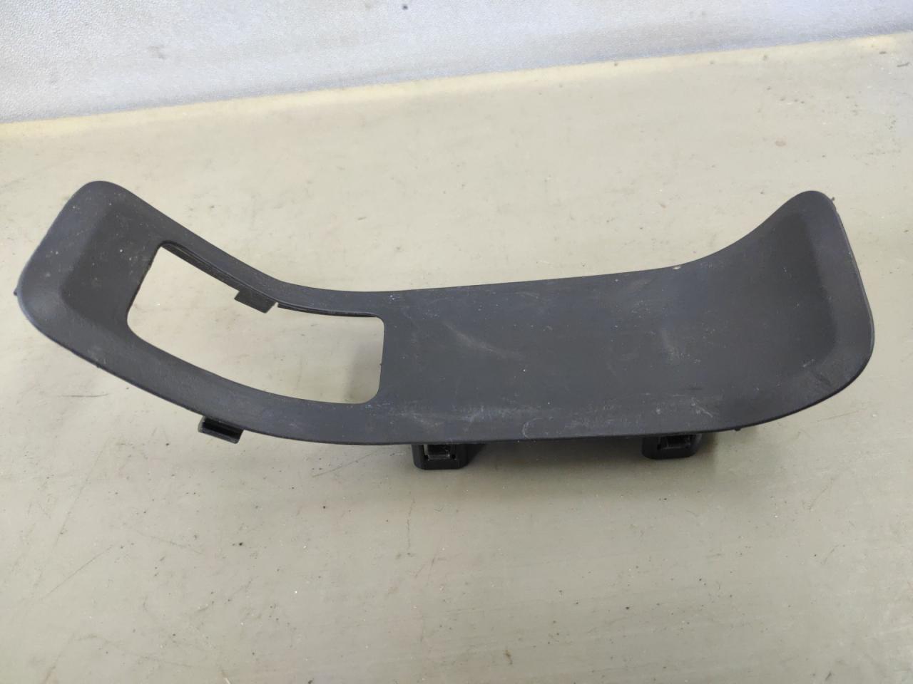 Декоративная накладка центральной консоли Ford Escape 3 поколение C520 2014, 1.6 л., бензин, АКПП, красный, передний привод, CJ54S044L49ACW - фото №1