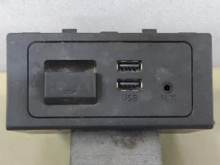 разъем AUX / USB Mazda CX-9 2 поколение TC 2017, 2.5 л., PY-VPS, бензин, АКПП, серый, передний привод