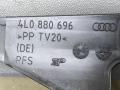 крепление шторки багажника правое Audi Q7 4L [рестайлинг] 4LB 2012, 3.0 л., TFSI, CJWB, бензин, АКПП, черный, внедорожник 5 дв., полный привод, 4L0880696 - фото №3