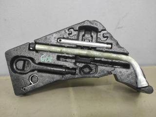 ящик под инструменты Audi Q7 4L [рестайлинг] 4LB 2012, 3.0 л., TFSI, CJWB, бензин, АКПП, черный, внедорожник 5 дв., полный привод, 4L0012113E