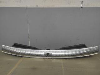 накладка внутренняя на заднюю панель кузова Audi Q7 4L [рестайлинг] 4LB 2012, 3.0 л., TFSI, CJWB, бензин, АКПП, черный, внедорожник 5 дв., полный привод, 4L0864483