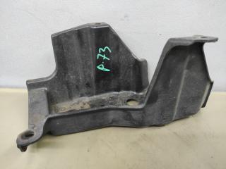 защита горловины топливного бака Toyota Sienna 3 поколение 2014, 3.5 л., 2GR-FE, бензин, АКПП, черный, передний привод, 7766108020