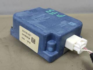 блок управления центральным замком Toyota Sienna 3 поколение 2014, 3.5 л., 2GR-FE, бензин, АКПП, черный, передний привод, 8974108050