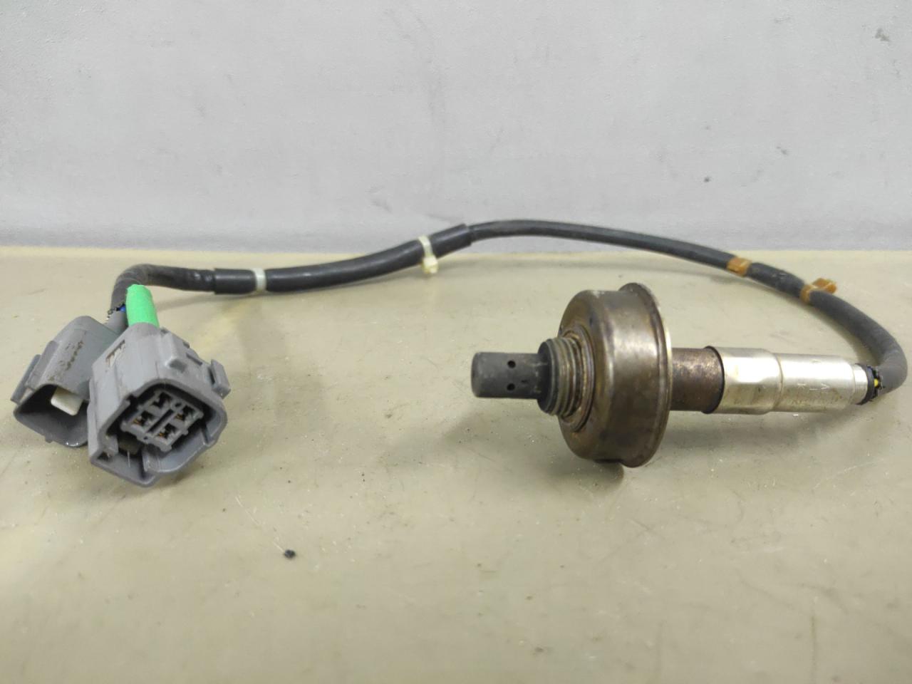 лямбда-зонд Mazda CX-7 1 поколение 2009, 2.5 л., бензин, L593188G1 - фото №1