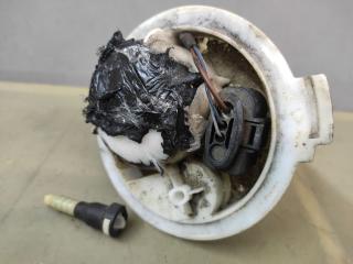 насос топливный Audi Q7 4L [рестайлинг] 4LB 2012, 3.0 л., TFSI, CJWB, бензин, АКПП, черный, внедорожник 5 дв., полный привод