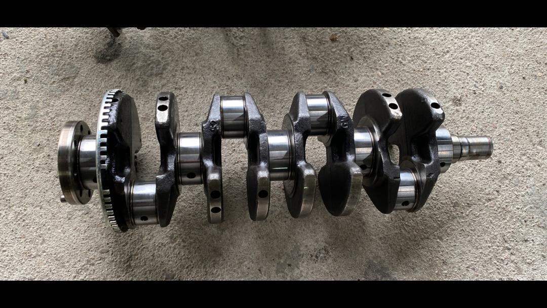 коленвал Great Wall Hover H5 1 поколение 2012, 2.0 л., дизель, АКПП, черный, внедорожник 5 дв., правый руль - фото №1