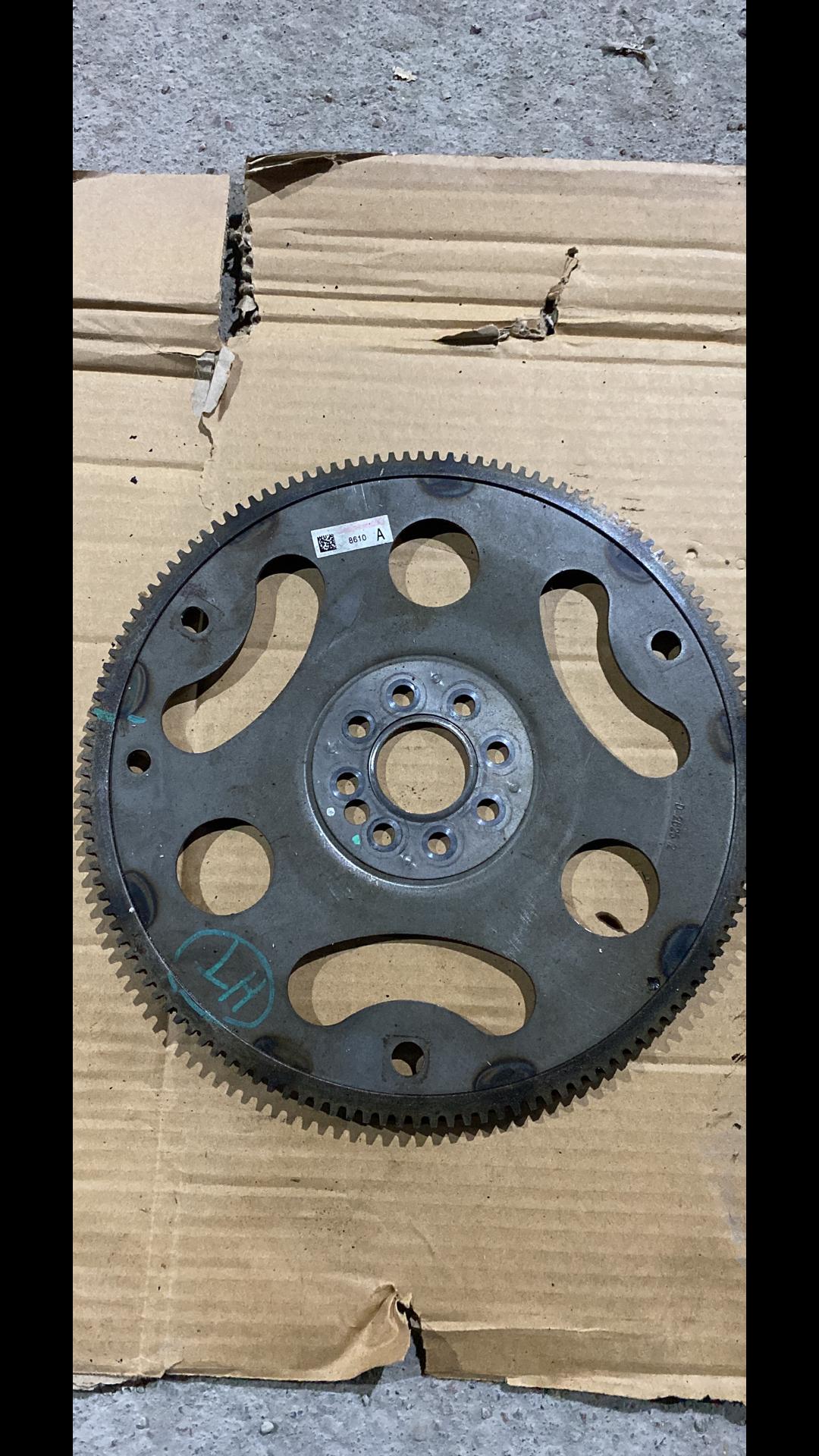 маховик Chevrolet Cruze 2 поколение 2016, 1.4 л., бензин, LE2 - фото №1