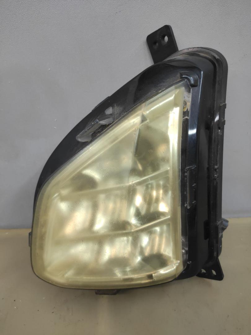 фара противотуманная левая Chevrolet Equinox 3 поколение 2018, 1.5 л., бензин, АКПП, серый 139х, минивэн, передний привод - фото №1