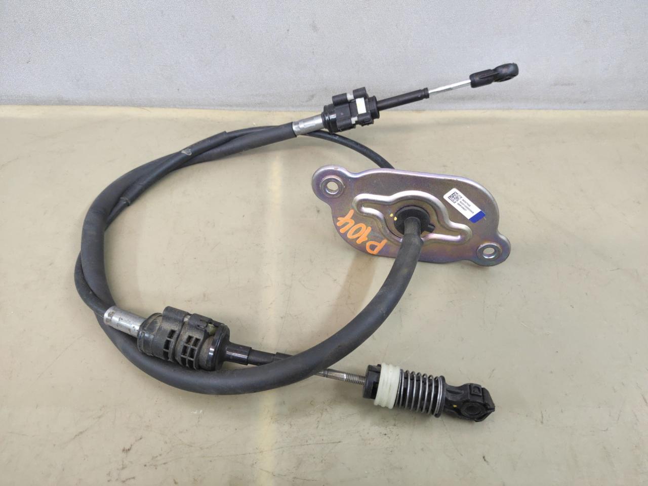 трос кулисы КПП Chevrolet Equinox 3 поколение 2018, 1.5 л., бензин, АКПП, серый 139х, минивэн, передний привод, 84347665 - фото №1