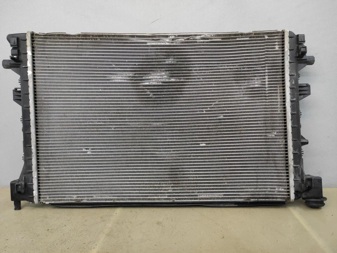 радиатор (основной) Volkswagen Jetta 7 поколение 2019, 1.4 л., бензин, АКПП, синий, седан, передний привод, 5QM121251P, 5QM121251P124441 - фото №1