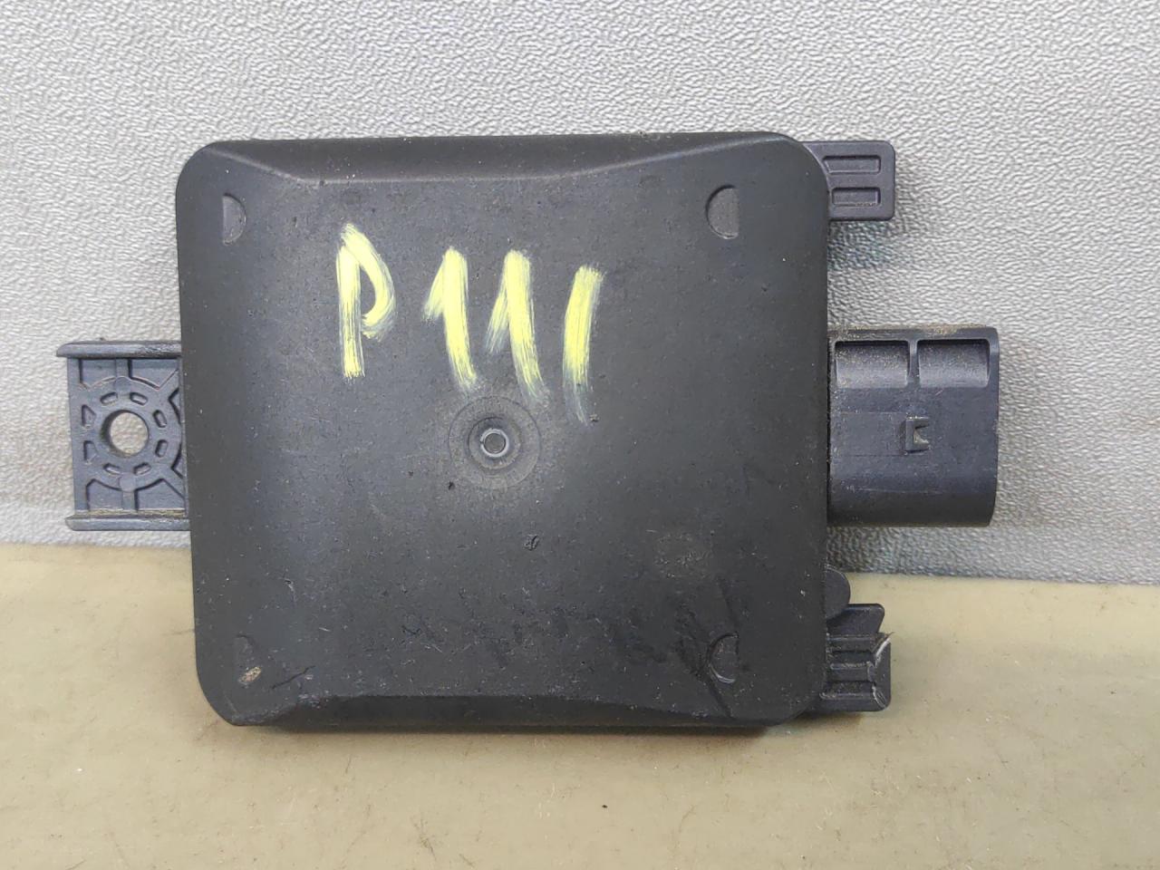 датчик мертвых (слепых) зон Volkswagen Jetta 7 поколение 2019, 1.4 л., бензин, АКПП, серый, седан, передний привод, 2Q0907685A - фото №1