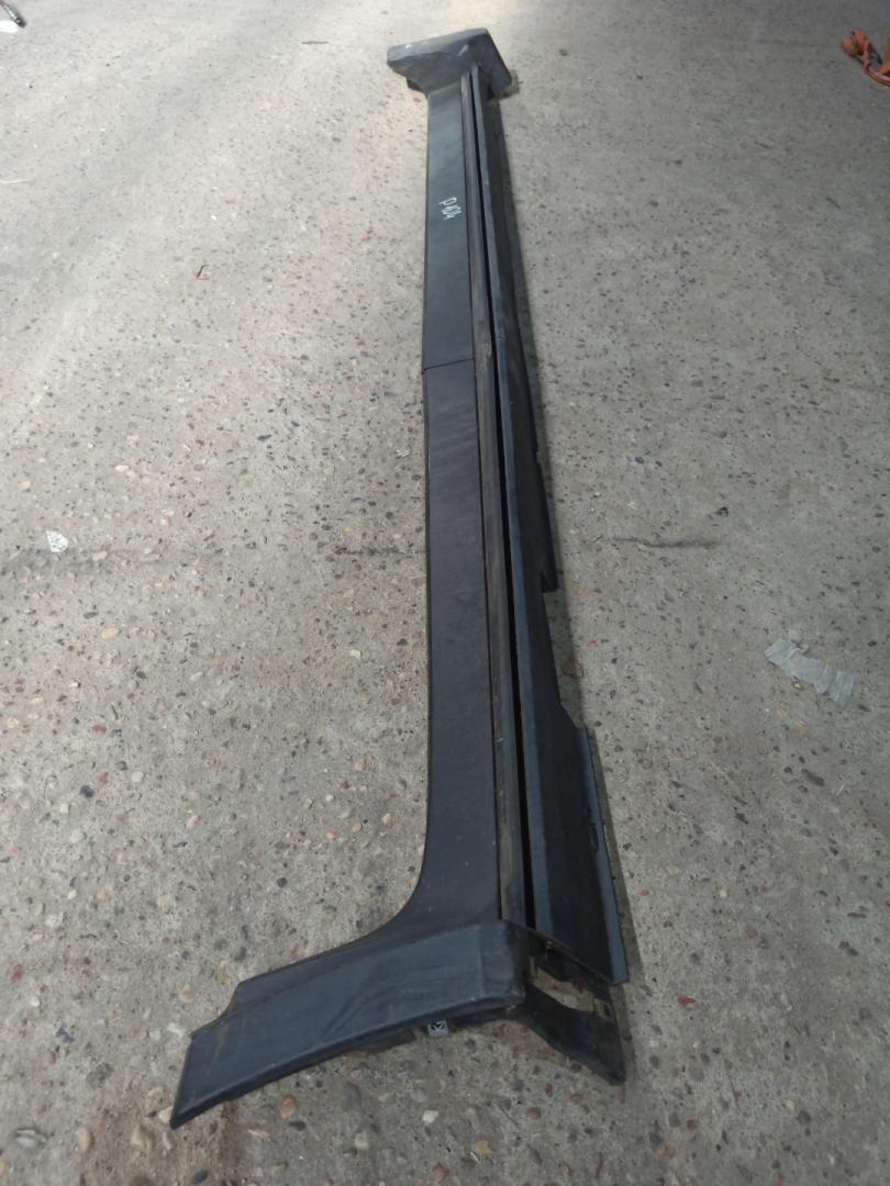 накладка на порог Chevrolet Equinox 3 поколение 2018, 1.5 л., бензин, АКПП, серый 139х, минивэн, передний привод - фото №1