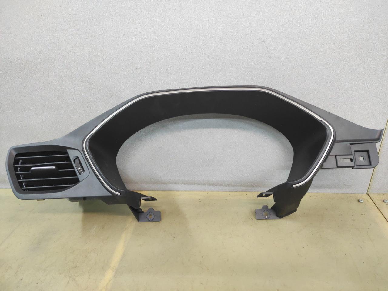 рамка панели приборов Ford Escape 4 поколение CX482 2021, 2.5 л., гибрид, АКПП, внедорожник 5 дв., полный привод, LJ6B6044D70APIA01 - фото №1