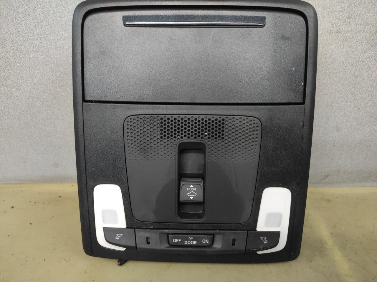 фонарь салона (плафон) Acura Integra 4 поколение 2024, 1.5 л., бензин, АКПП, синий, хетчбэк 5 дв., передний привод - фото №1