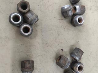 гайка колесная Chevrolet Equinox 3 поколение 2018, 1.5 л., бензин, АКПП, серый 139х, минивэн, передний привод